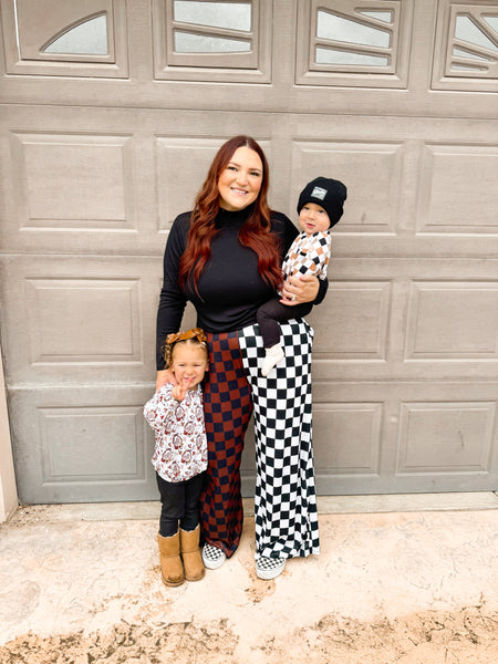 TRENDY CHECKS PANTS