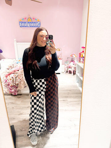 TRENDY CHECKS PANTS