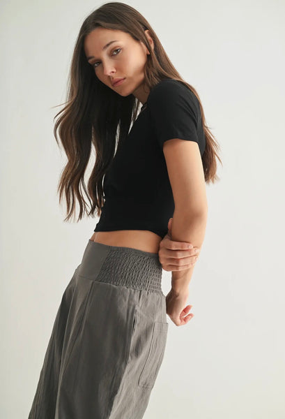 The perfect ribbed baby tee black
