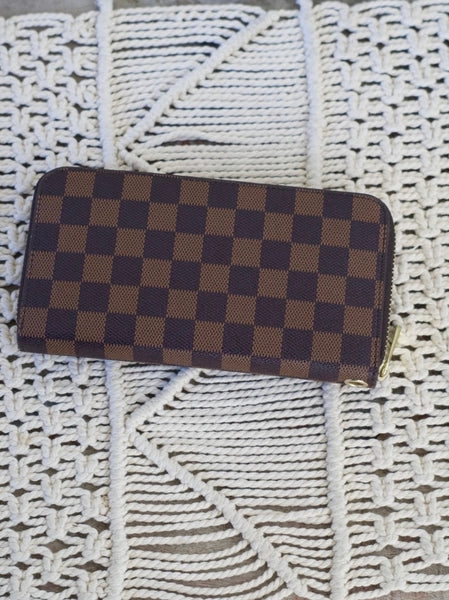Checkered wallet